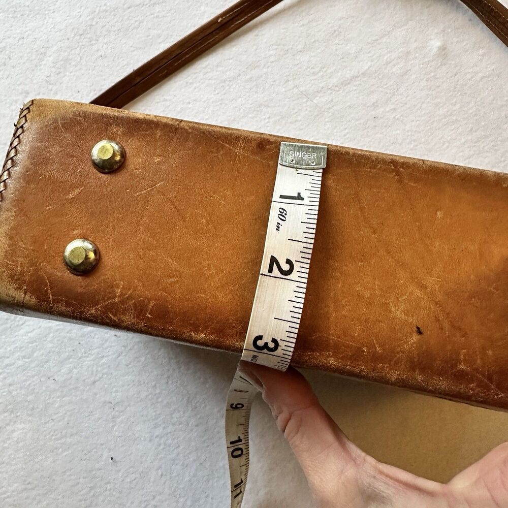 Vintage Hand Tooled Leather Shoulder Bag 10x7 Purse - Picture 8 of 10